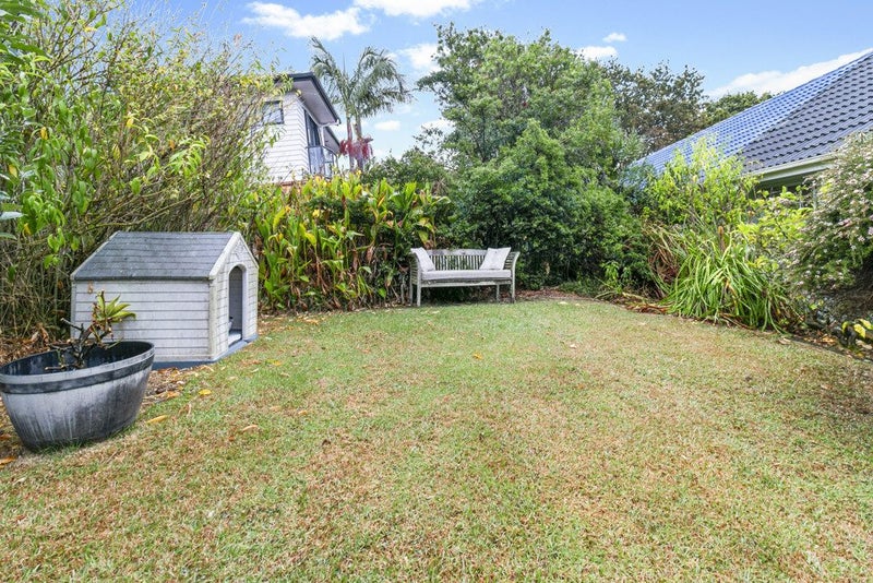 1/6 Mahuta Grove, Northcote, Auckland - Carousel 17