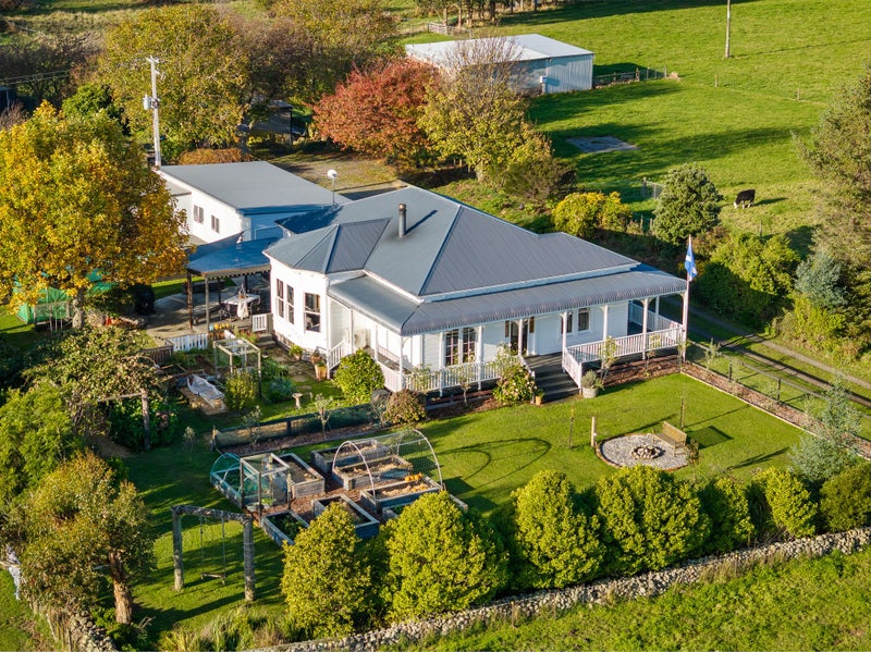 1188 State Highway 2, Masterton - Carousel 1