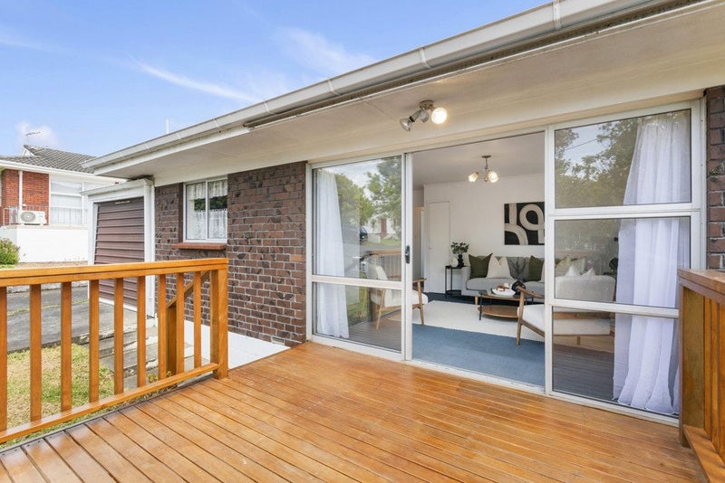 1/121 Gardner Avenue, New Lynn, Auckland - Carousel 2