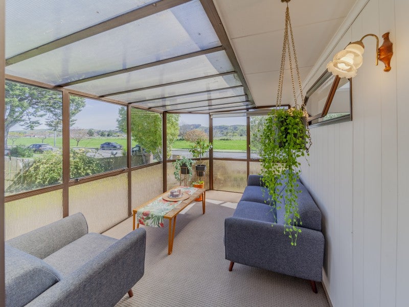 329 Westminster Avenue, Tamatea, Napier - Carousel 2