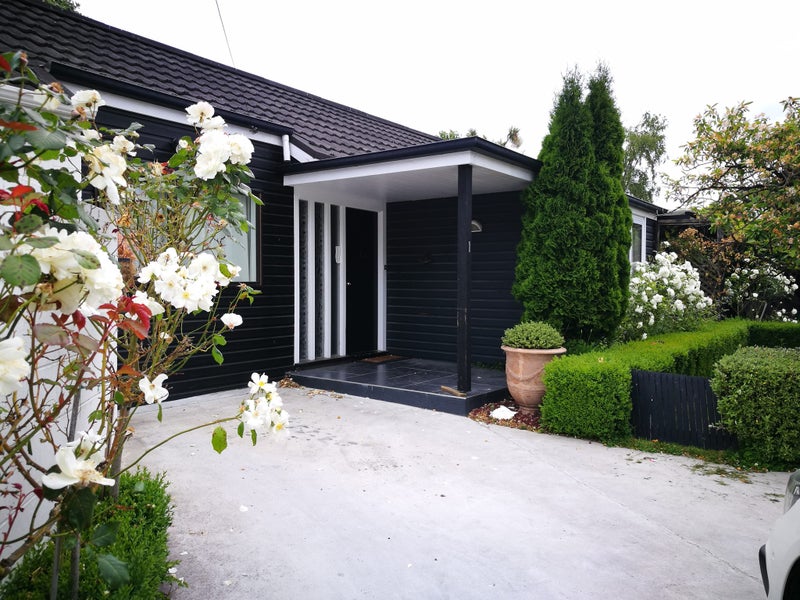 1/7A Medbury Terrace, Fendalton, Christchurch - Carousel 1