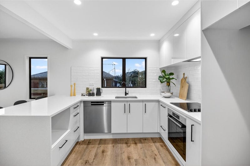 14/16 Mahara Avenue, Birkenhead, North Shore City - Carousel 2