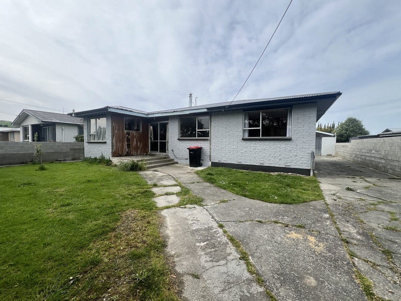 74 Salford Street, Gore, Gore - Carousel 1