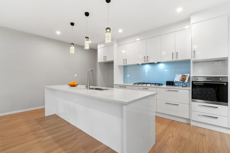 10 Twin Parks Rise, Papakura, Papakura - Carousel 2