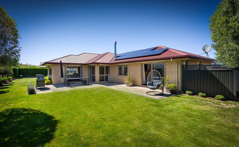7 Ashgrove Court, Lincoln, Lincoln - Carousel 1