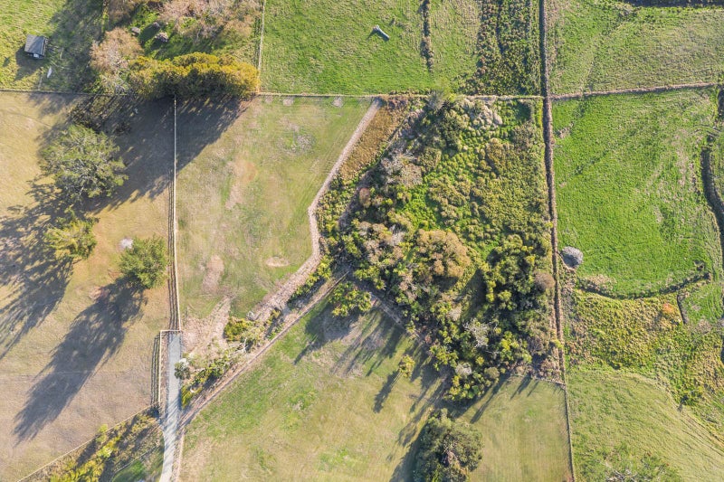 18 Aurea Terrace, Kumeu - Carousel 2
