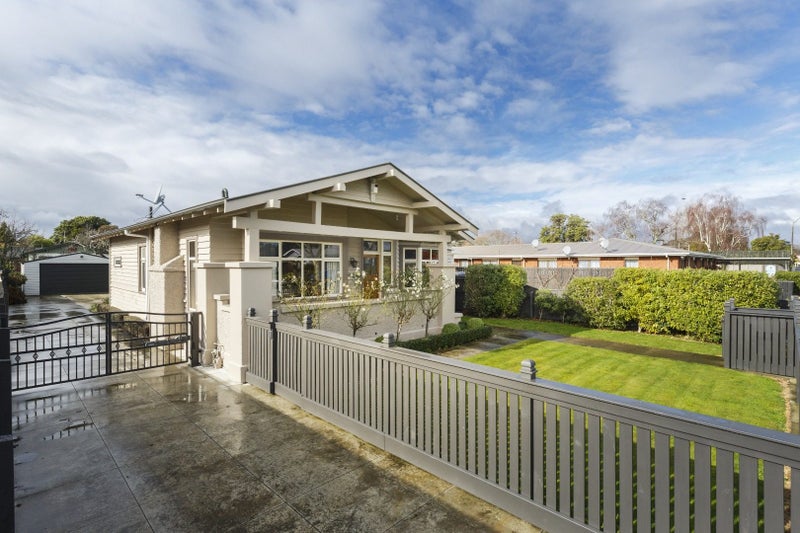 137 Cook Street, West End, Palmerston North - Carousel 1