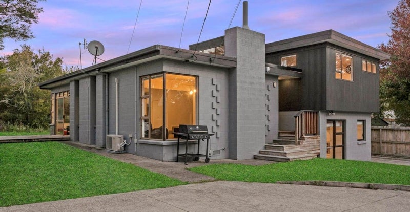 192 Henderson Valley Road, Henderson, Waitakere City, Auckland - Carousel 1