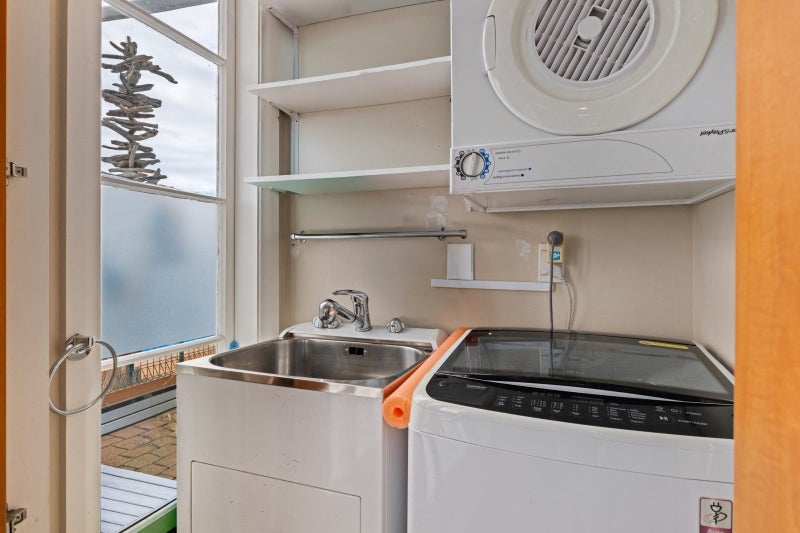 21 Howick Road, Blenheim - Carousel 37