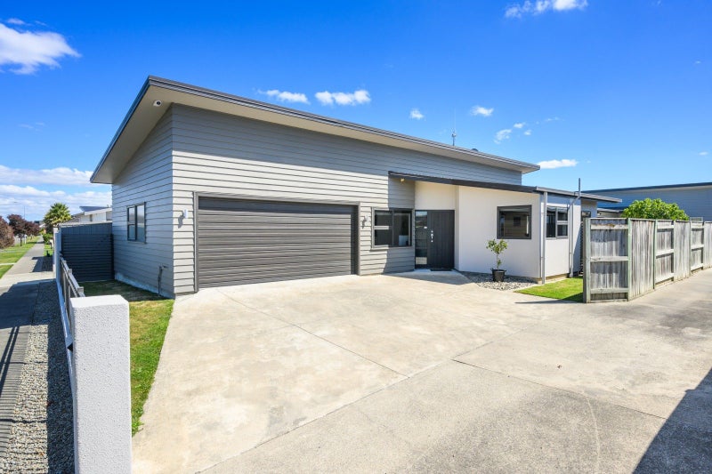 59 Rosalie Terrace, Kelvin Grove, Palmerston North - Carousel 1