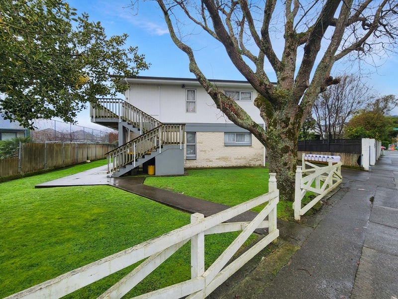 2/195 Waterloo Road, Hutt Central, Lower Hutt - Carousel 1