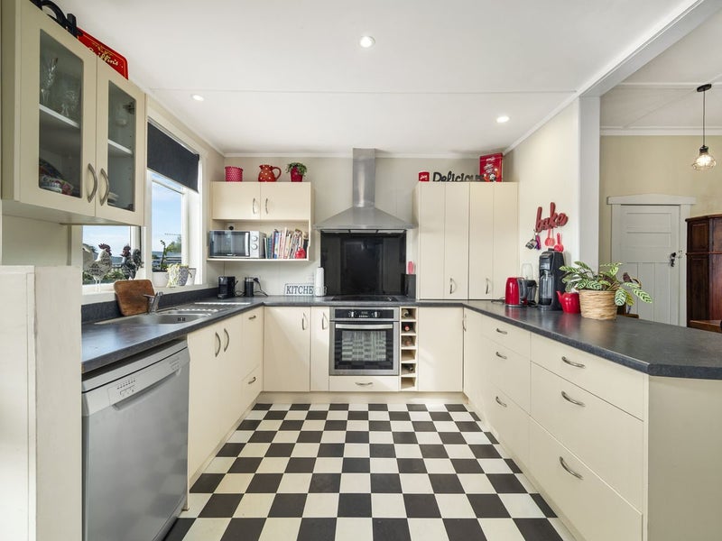 11 Glenshea Street, Putaruru - Carousel 2