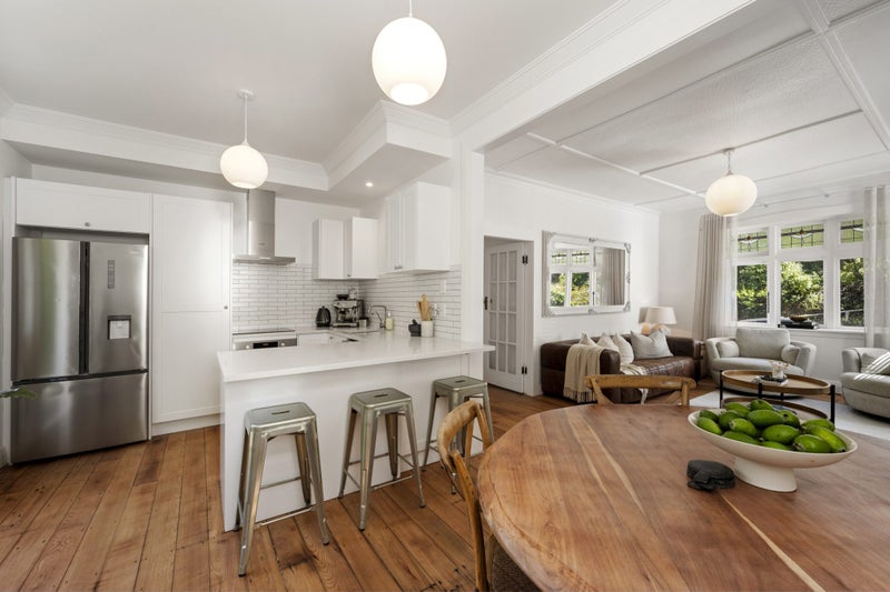 7 Liardet Street, Vogeltown, Wellington - Carousel 2