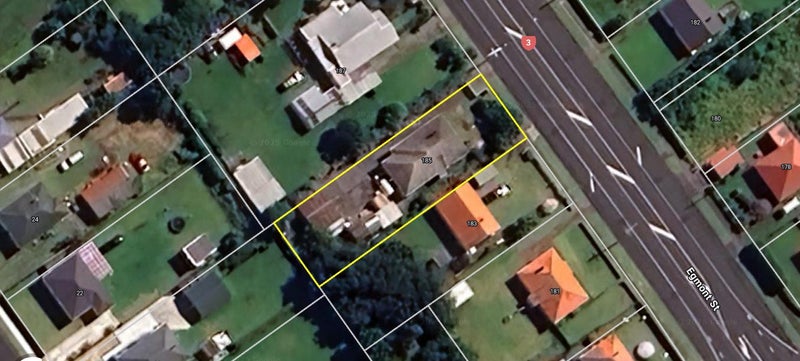 185 Egmont Street, Patea - Carousel 13