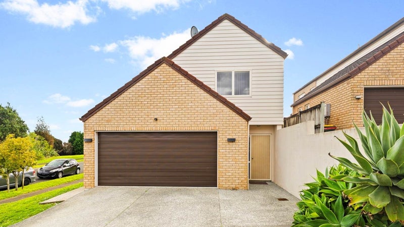 18 Clomell Drive, Flat Bush, Auckland - Carousel 1