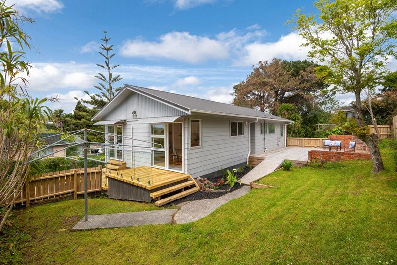 16 Jayne Place, Torbay, Auckland - Carousel 2