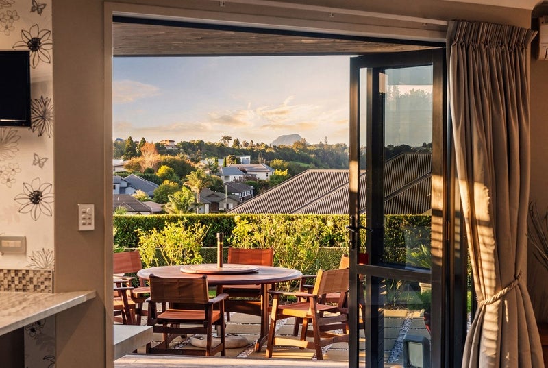 45 Merriman Place, Pyes Pa, Tauranga - Carousel 1