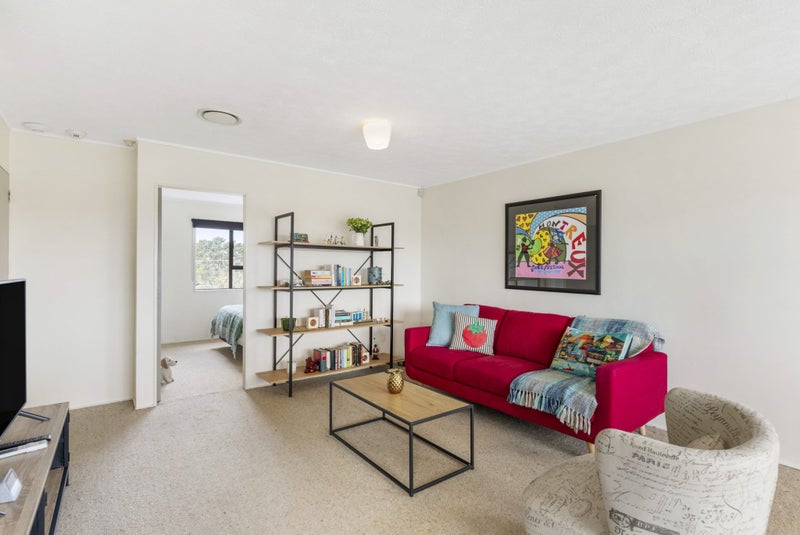 2/132 Ironside Road, Johnsonville, Wellington - Carousel 2