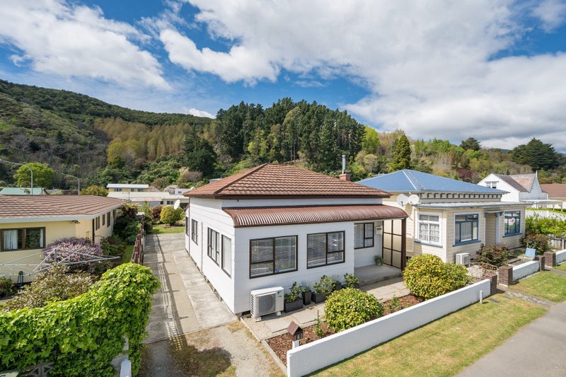 141 Milton Street, The Wood, Nelson - Carousel 1