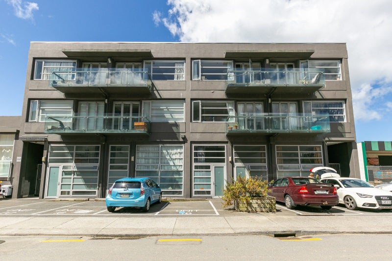 10/35 Torrens Terrace, Mount Cook, Wellington - Carousel 1