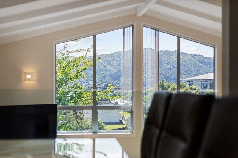 30 Davis Grove, Wainuiomata, Lower Hutt - Carousel 1