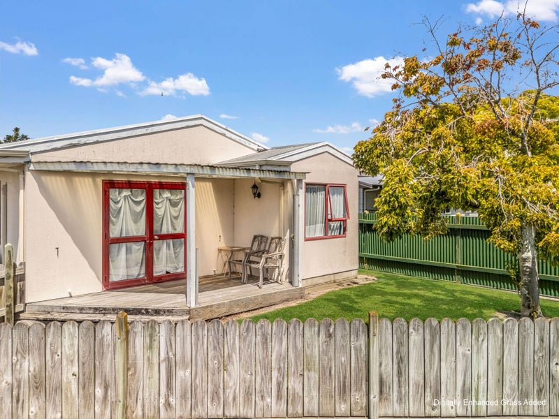 43 Tait Drive, Greenmeadows, Napier - Carousel 1