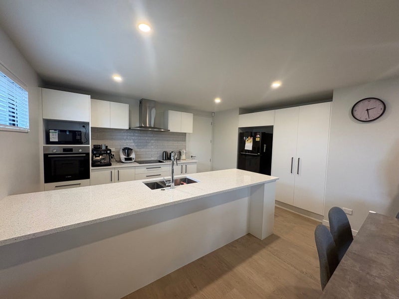 38 Mabel Crescent, Halswell, Christchurch City, Canterbury - Carousel 2