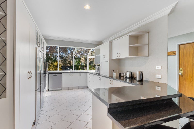 445 Somme Parade, Aramoho, Whanganui - Carousel 2