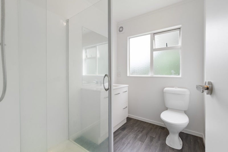 70 Clayton Avenue, Otara, Auckland - Carousel 16