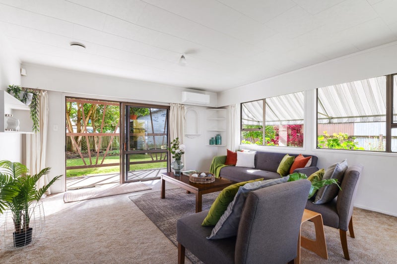 1 Whitmore Street, Whataupoko, Gisborne - Carousel 2