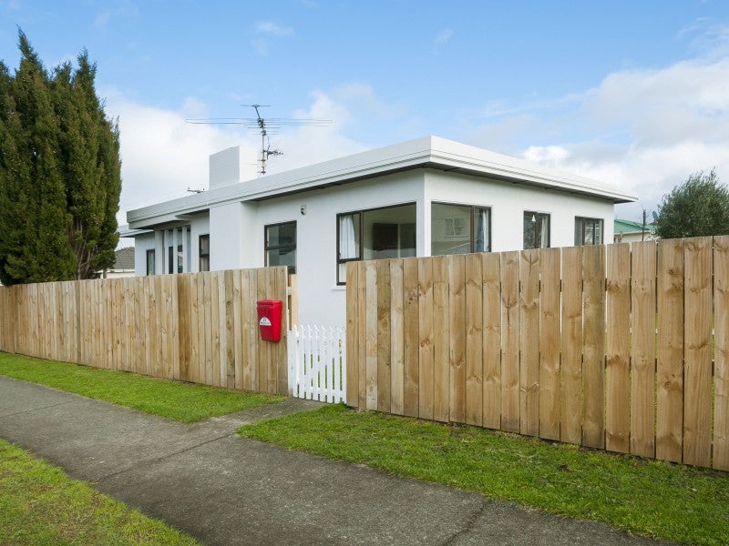 23 Meadows Avenue, Waiwhetu, Lower Hutt - Carousel 1