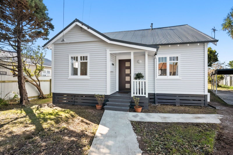5 York Street, Moera, Lower Hutt, Wellington - Carousel 1