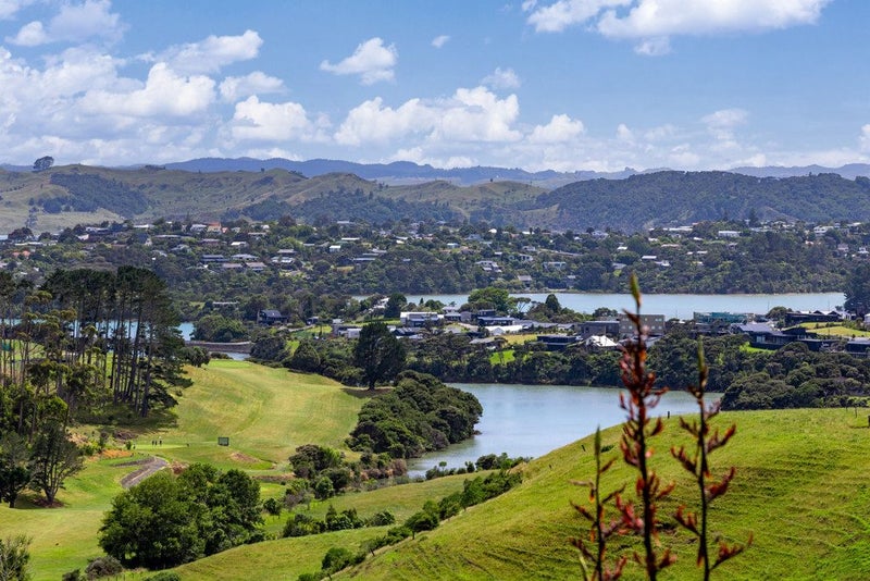 199 Te Hutewai Road, Raglan, Raglan - Carousel 42