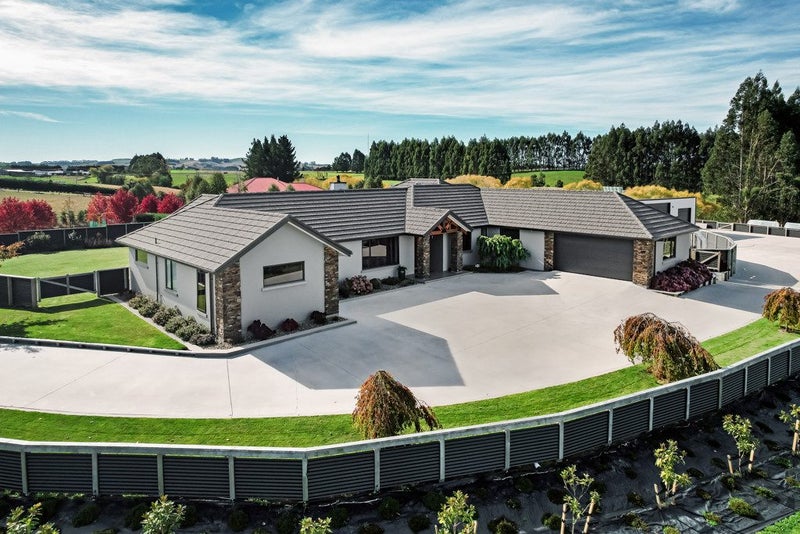 33D Charles Street, Weston, Oamaru - Carousel 1