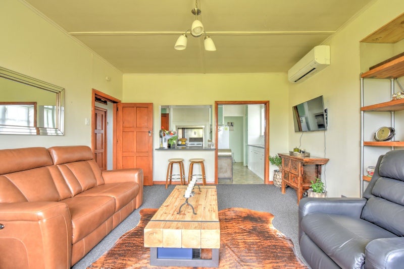 7 Hobson Street, Gore, Gore - Carousel 2
