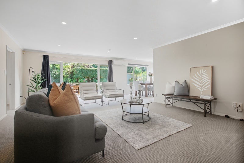 5 Kawaroa Close, New Plymouth, New Plymouth - Carousel 2