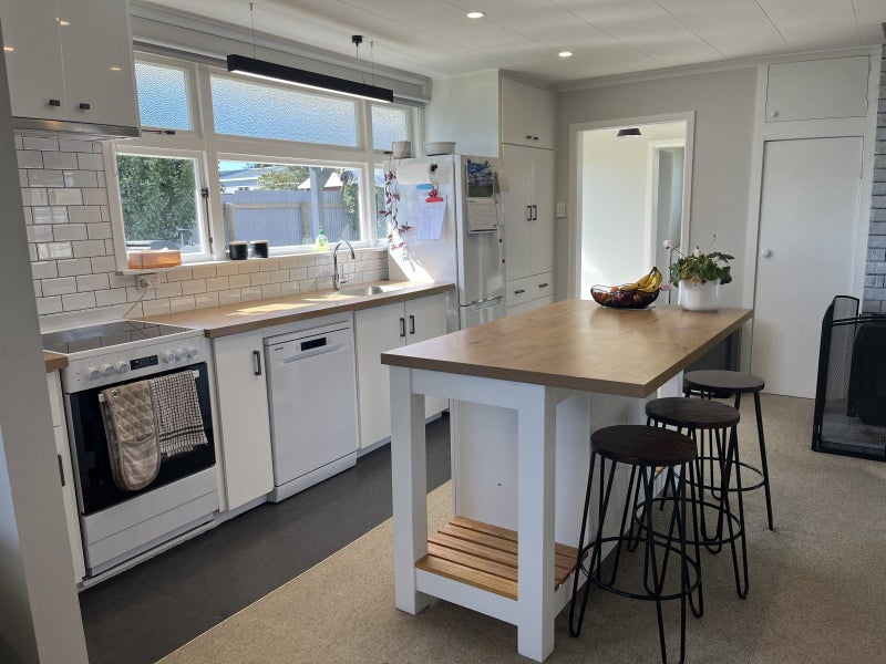 6 Argyle Street, Weston, Oamaru - Carousel 2