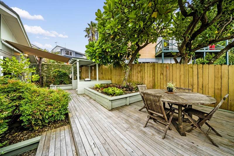 4/10 Lush Avenue, St Johns, Auckland - Carousel 2