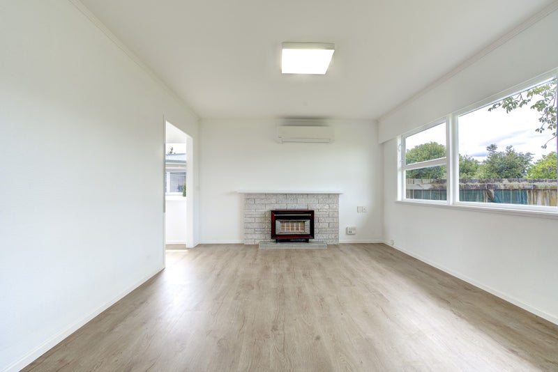 37 Carrington Avenue, Hillcrest, Hamilton - Carousel 2