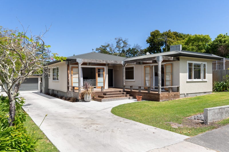 143 Fox Street, Whataupoko, Gisborne - Carousel 1