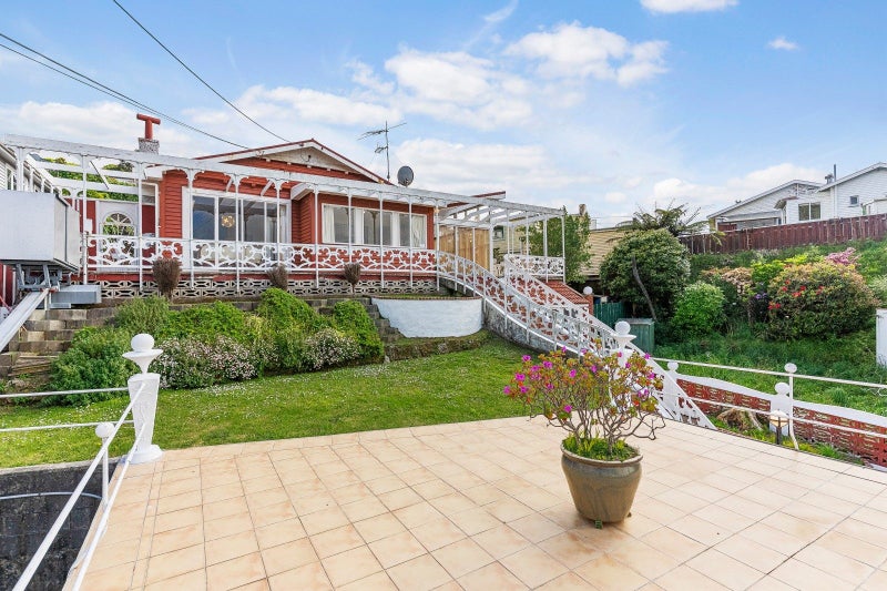97 Farnham Street, Mornington, Wellington - Carousel 1