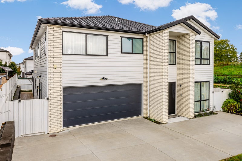 7 Hariata Street, Flat Bush, Auckland - Carousel 1
