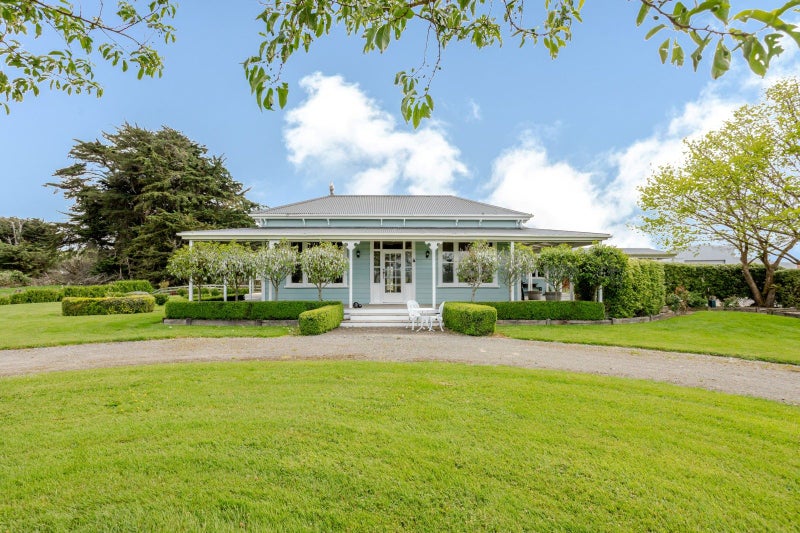 63 Oparatai Road, Mangatainoka, Pahiatua - Carousel 1