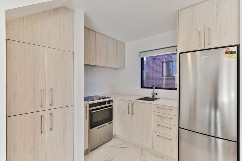 8/10 Wilsher Crescent, Henderson, Auckland - Carousel 2