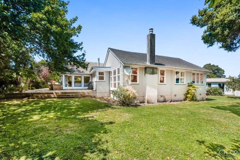 16 Tennyson Street, Trentham, Upper Hutt - Carousel 2