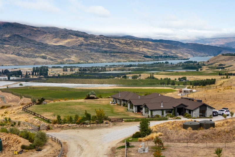 11 Macmillan Lane, Cromwell, Central Otago, Otago - Carousel 2