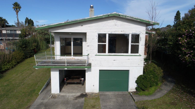 16 Gilmore Street, Te Puke - Carousel 1