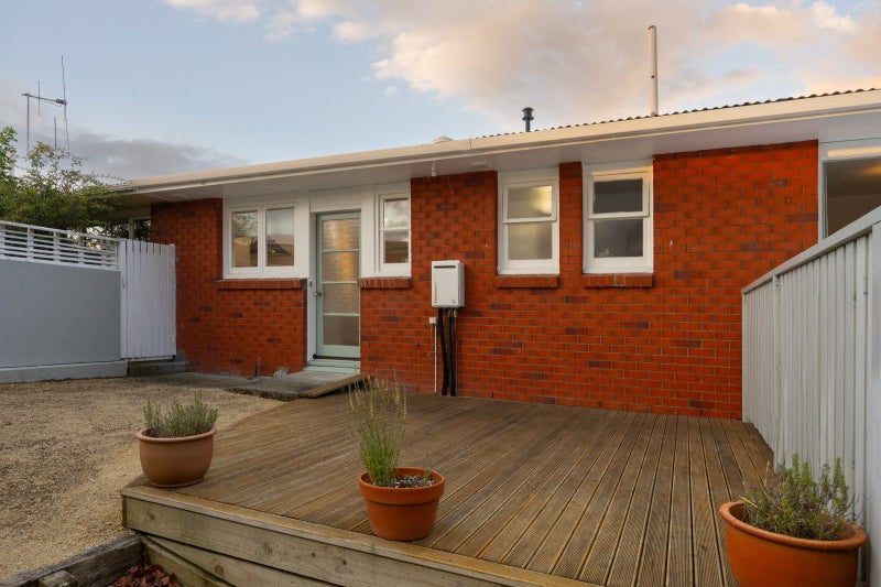 2A Ruamahanga Crescent, Terrace End, Palmerston North - Carousel 11