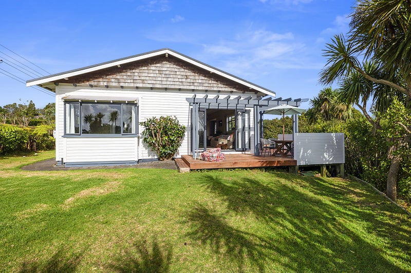 376 Tukapa Street, Hurdon, New Plymouth - Carousel 1