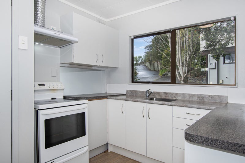 19B Tikorangi Place, Morningside, Whangarei - Carousel 2